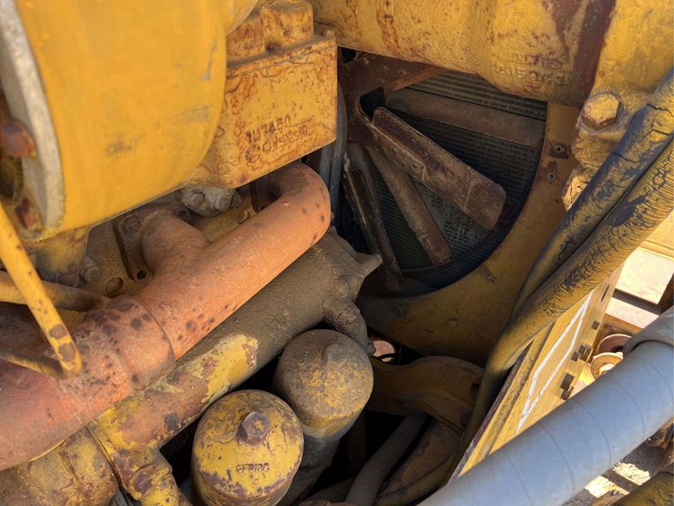 caterpillar-d9g-image-32