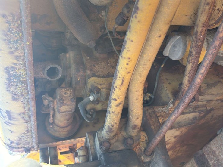 caterpillar-d2-image-25