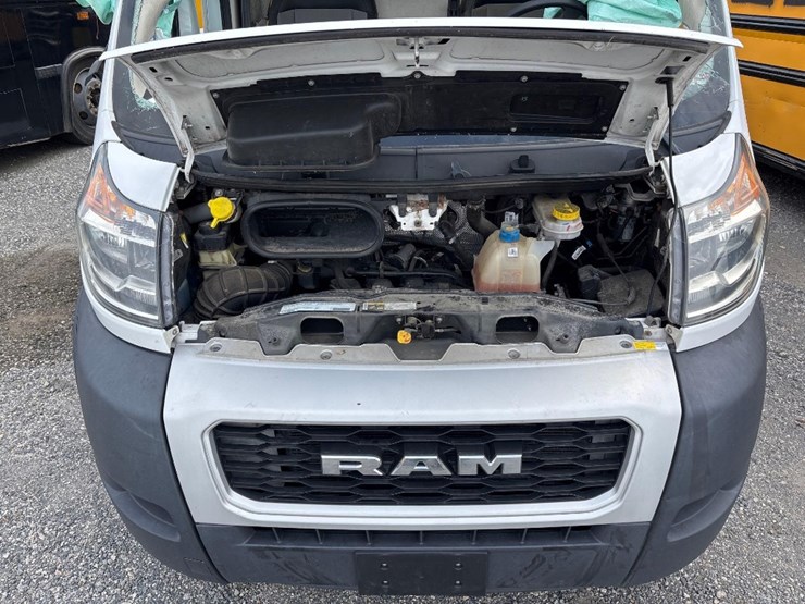 2021-dodge-ram-2500-image-12