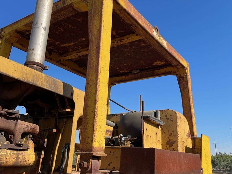 caterpillar-d8-image-34