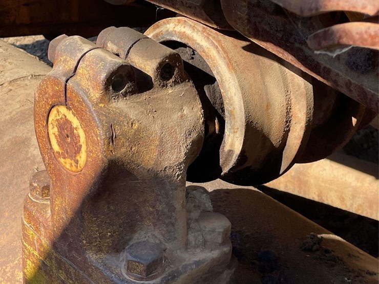 caterpillar-d8-image-25