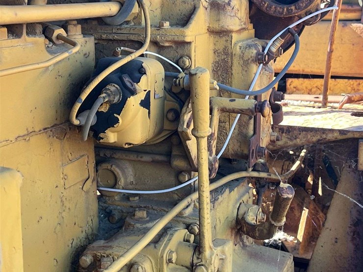 caterpillar-d6-image-42