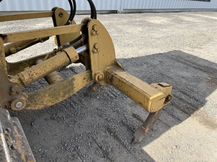 caterpillar-d5g-xl-image-21
