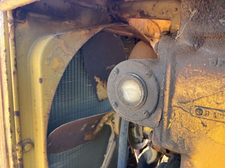 caterpillar-d4-image-70