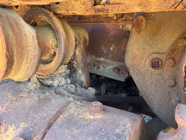 caterpillar-d8-image-92