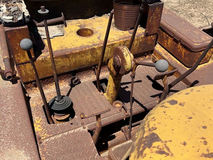 caterpillar-d6-image-28