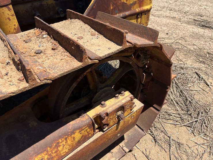 caterpillar-d6-image-65