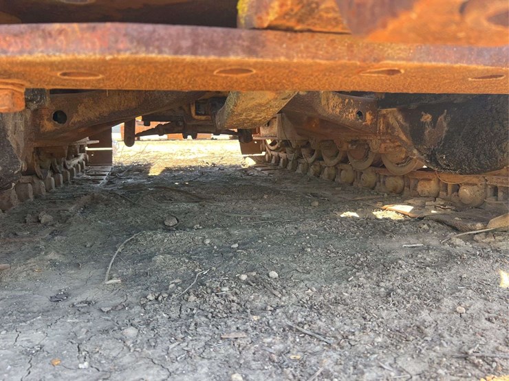 caterpillar-rd6-image-35