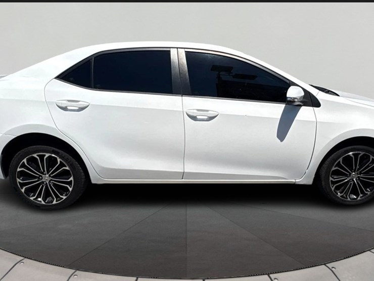 lot#-305--2015-toyota-corolla----**offsite**-buy-now-image-5
