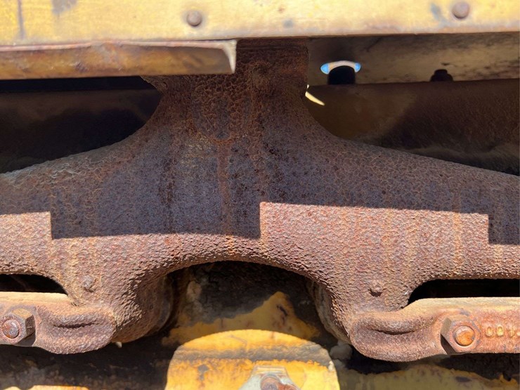 caterpillar-d4-image-45