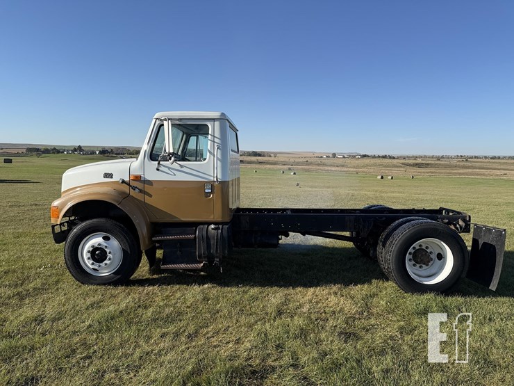 1995-international-4700-image-8