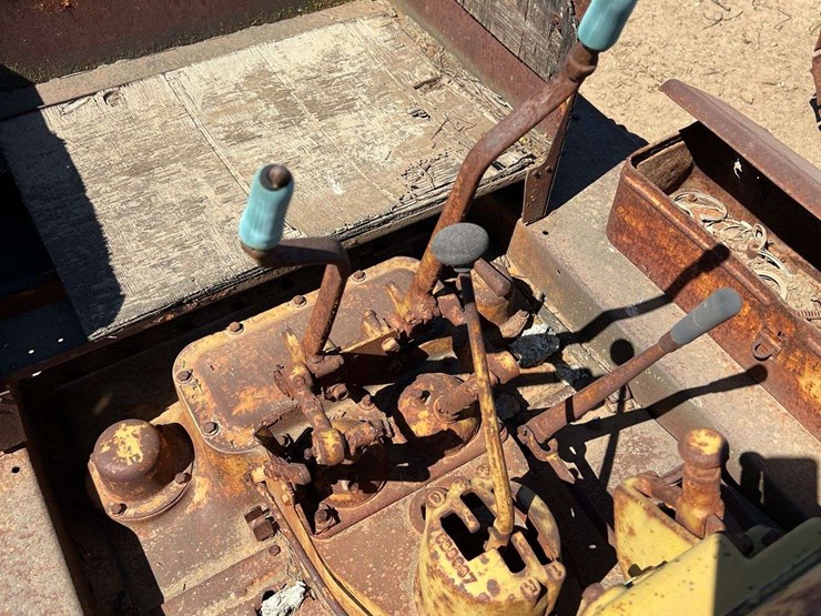 caterpillar-rd6-image-31