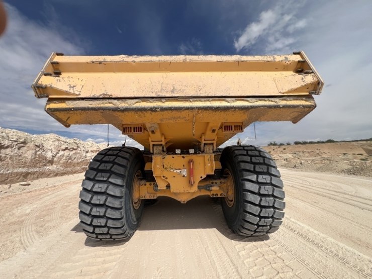 2020-volvo-a60h-image-4