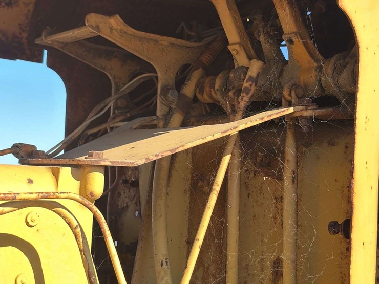 caterpillar-d9-image-100