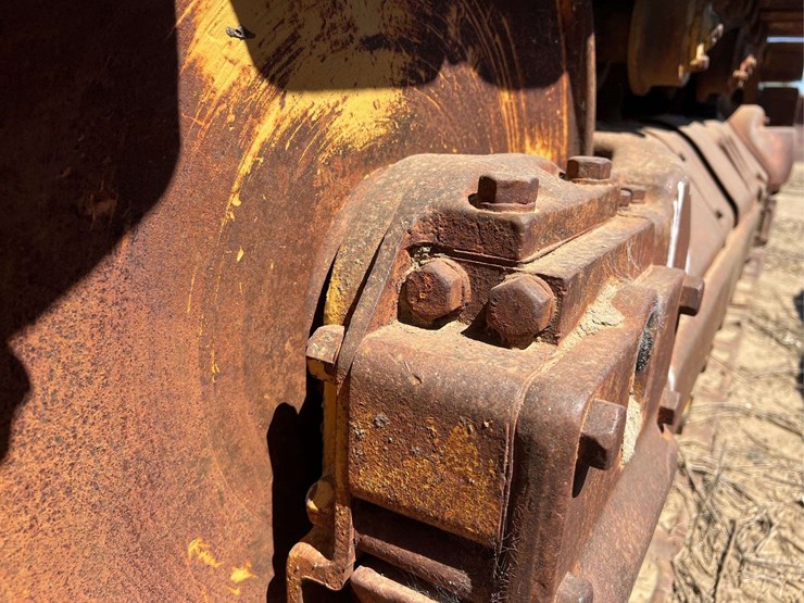 caterpillar-d8-image-84