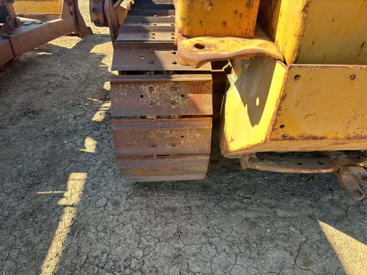caterpillar-d2-image-37