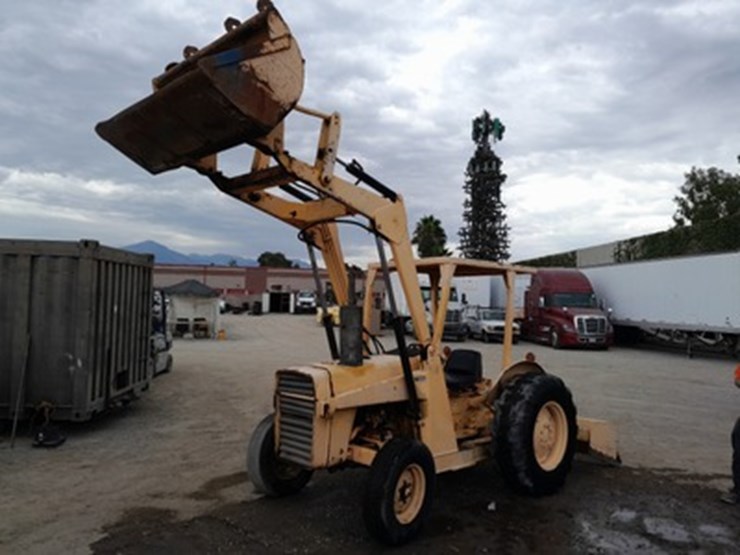 lot#---massey-ferguson-loader-tractor-image-3