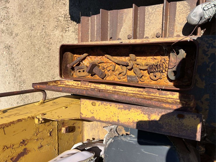 caterpillar-d8-image-23