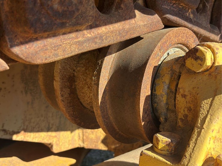 caterpillar-d9-image-69