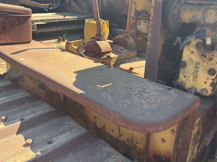 caterpillar-d4-image-48
