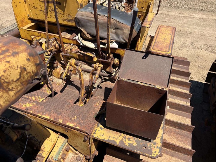 caterpillar-d8-image-22