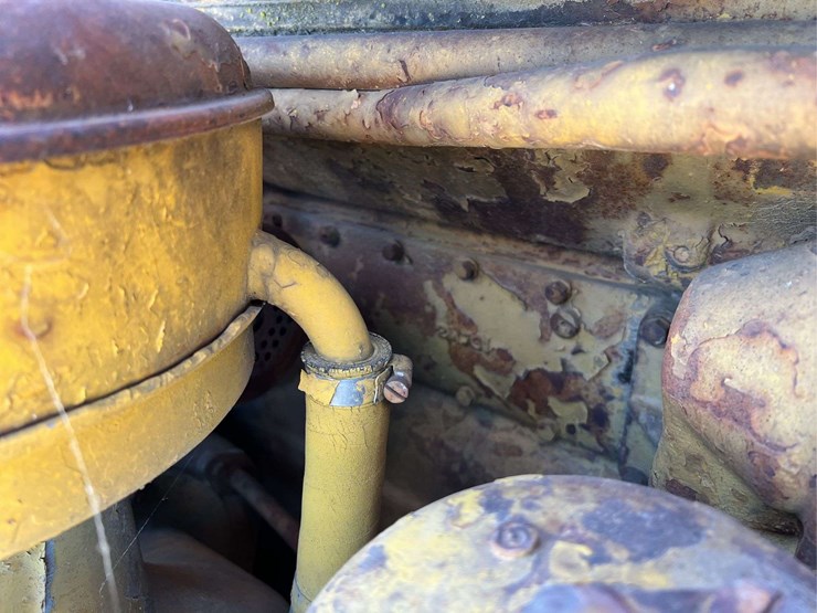 caterpillar-d9g-image-36