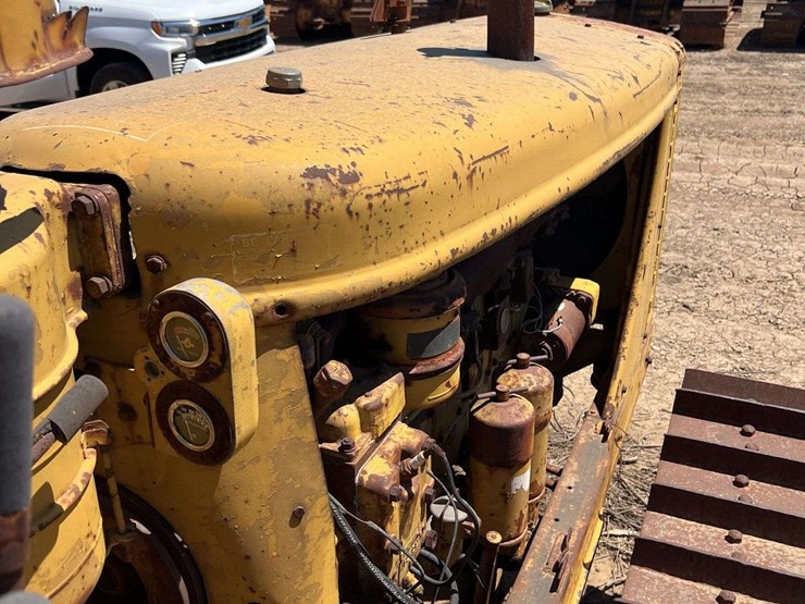 caterpillar-d6-image-30