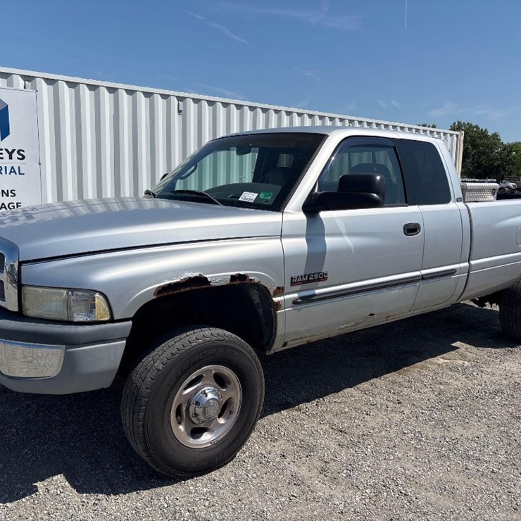 2001 DODGE RAM 2500