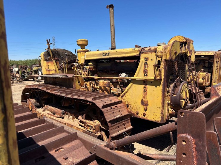 caterpillar-d6-image-6