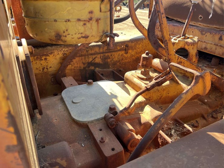 caterpillar-d4-image-76