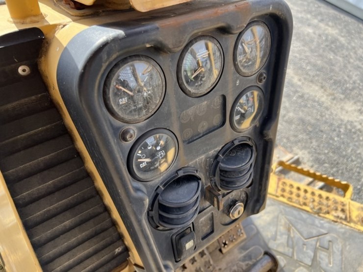 caterpillar-d5g-xl-image-29