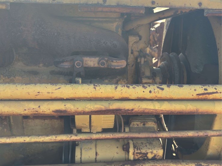 caterpillar-d4-image-22