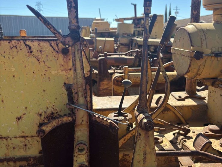 caterpillar-d4-image-61