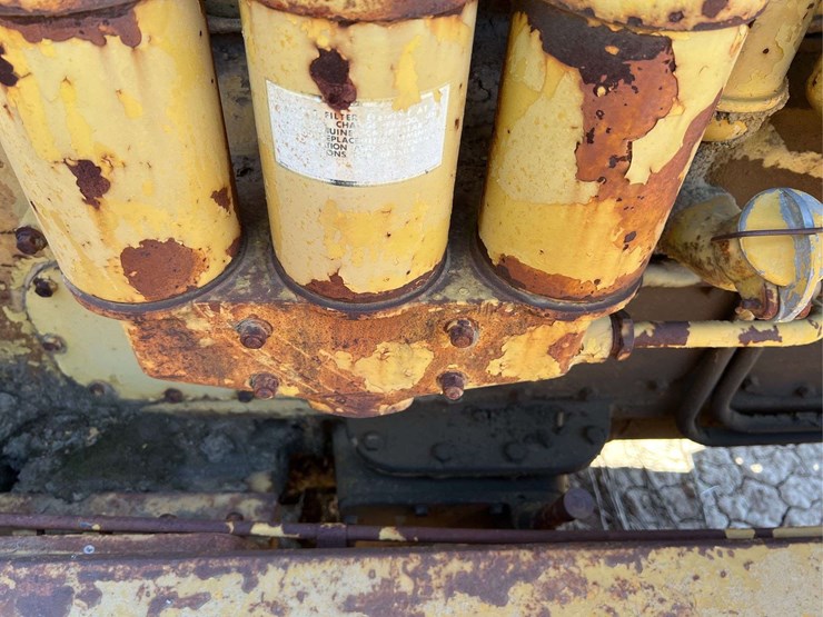 caterpillar-d8-image-36