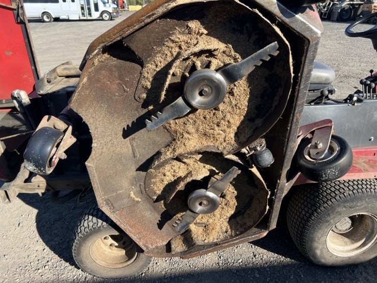 2009-toro-groundsmaster-4000d-image-25