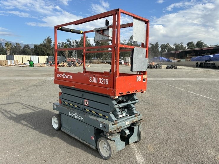 skyjack-sjiii3219-image-2