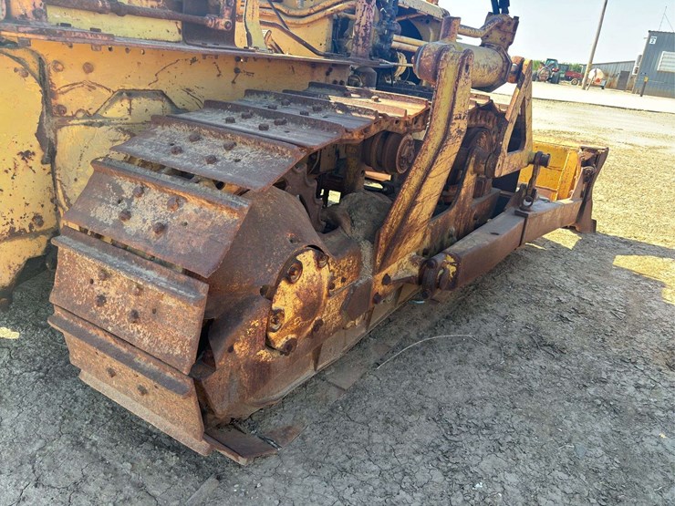 caterpillar-d4-image-32