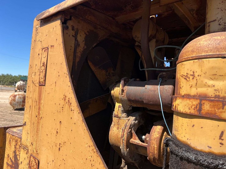 caterpillar-d8-image-64