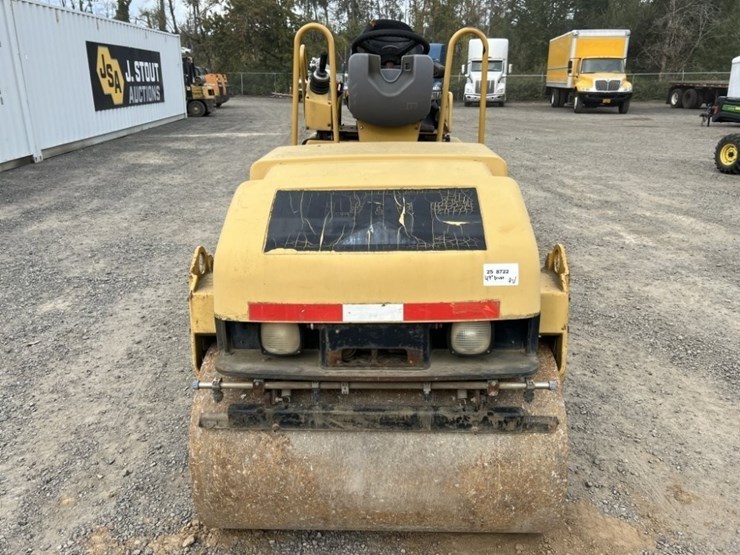 2005-caterpillar-cb-224e-image-8