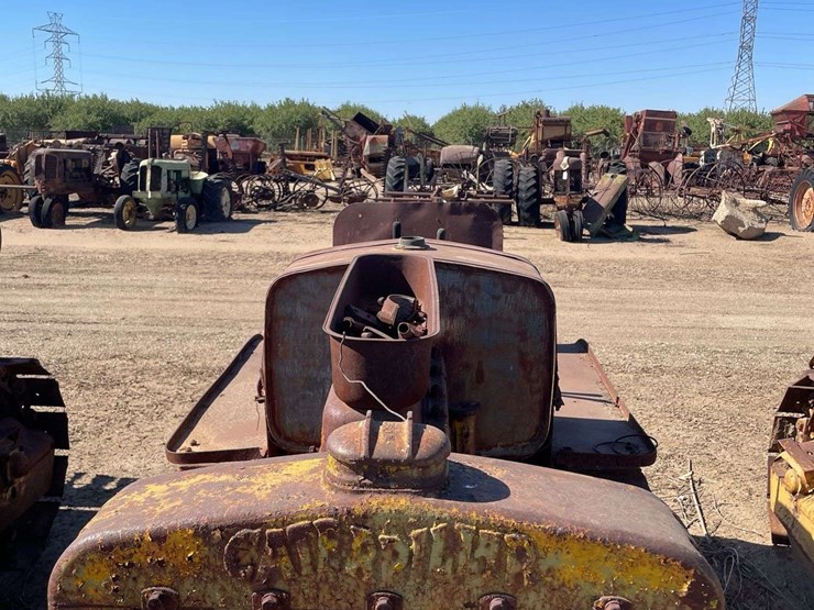 caterpillar-twenty-image-13