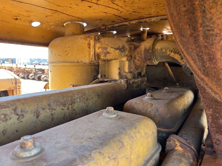 caterpillar-d9g-image-39