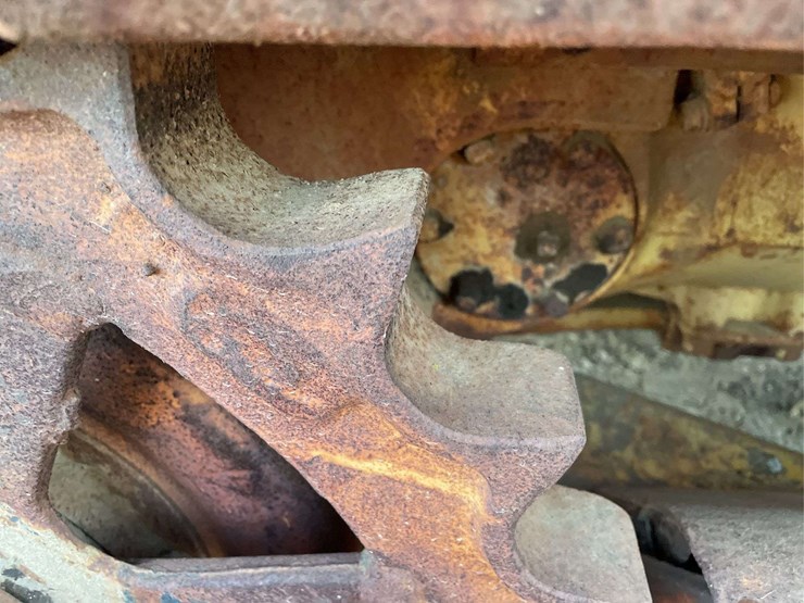 caterpillar-d4-image-21