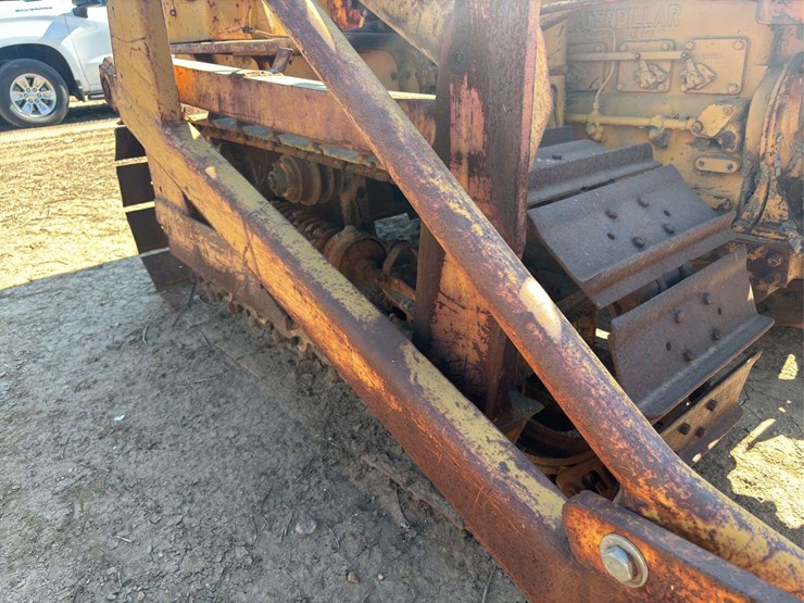 caterpillar-d2-image-27