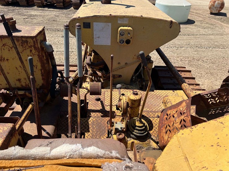 caterpillar-d8-image-17