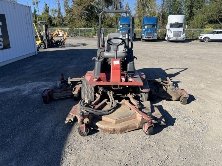 2009-toro-groundsmaster-4000d-image-8