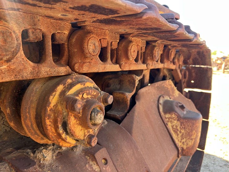 caterpillar-rd6-image-53