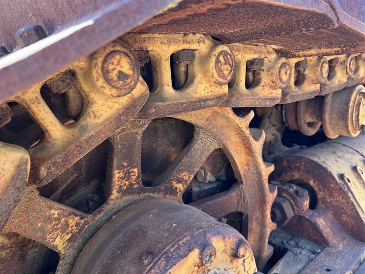 caterpillar-d8-image-60