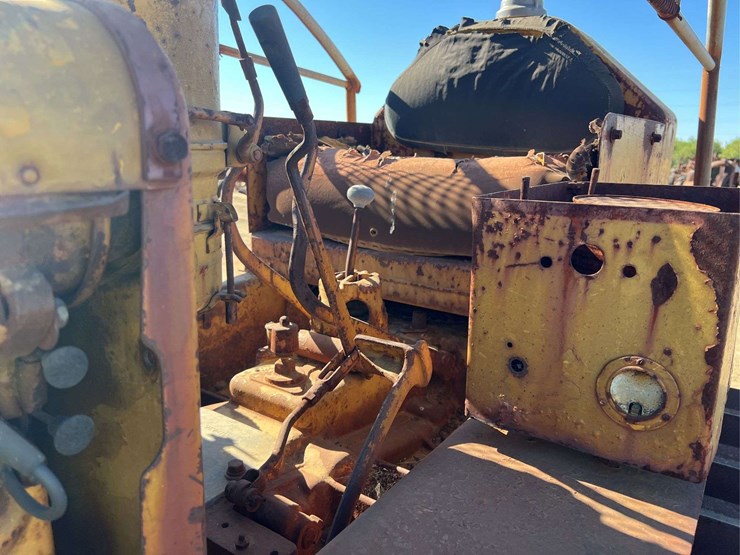 caterpillar-d4-image-75
