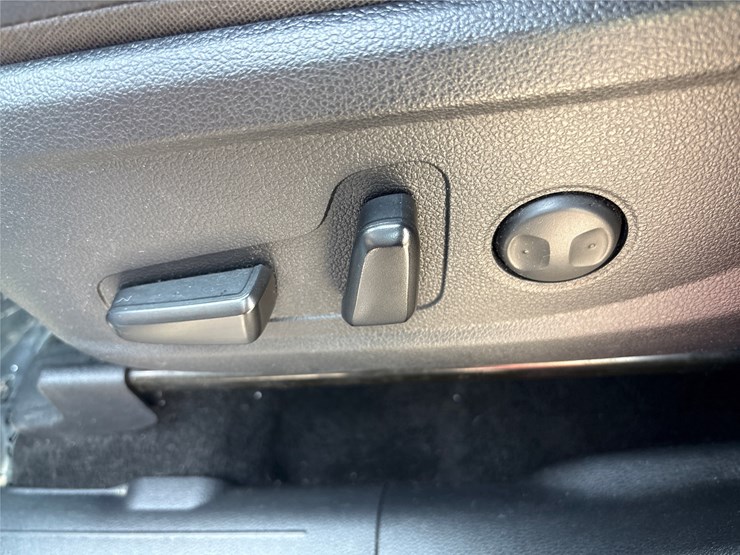 2021-hyundai-santa-fe-image-15