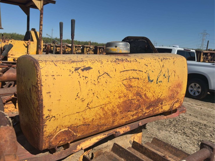 caterpillar-d4-image-42